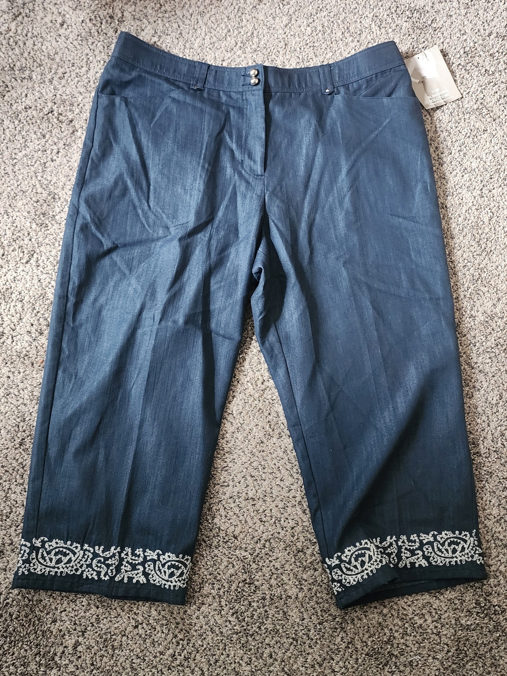 Sag Harbor Dark Blue Embroidered Hem Capri Pants